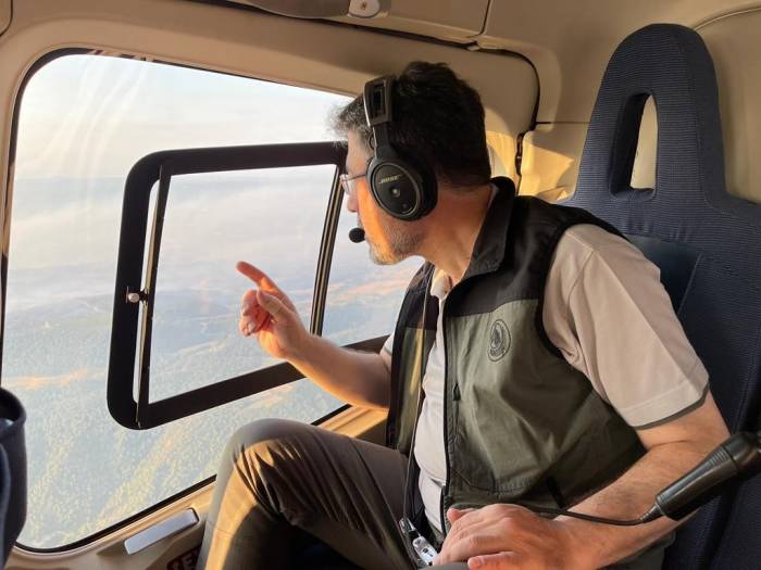Bakan Yumaklı, Çanakkale’deki Devam Eden Orman Yangını Havadan Helikopterle İnceledi