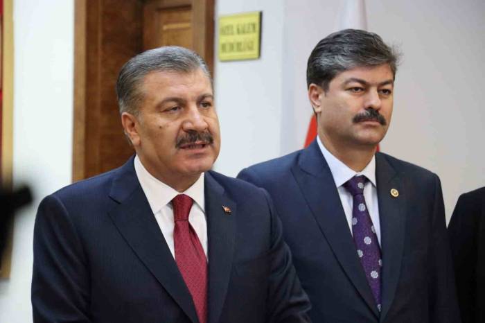 Bakan Koca’dan ’korona Virüs’ Açıklaması: "Türkiye’mizde Bu Ve Benzeri Bir Varyant Görülmedi"