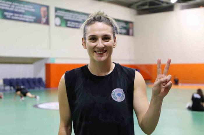 30 Bin Nüfuslu İlçe, Hentbolda Türkiye’yi Avrupa’da Temsil Edecek