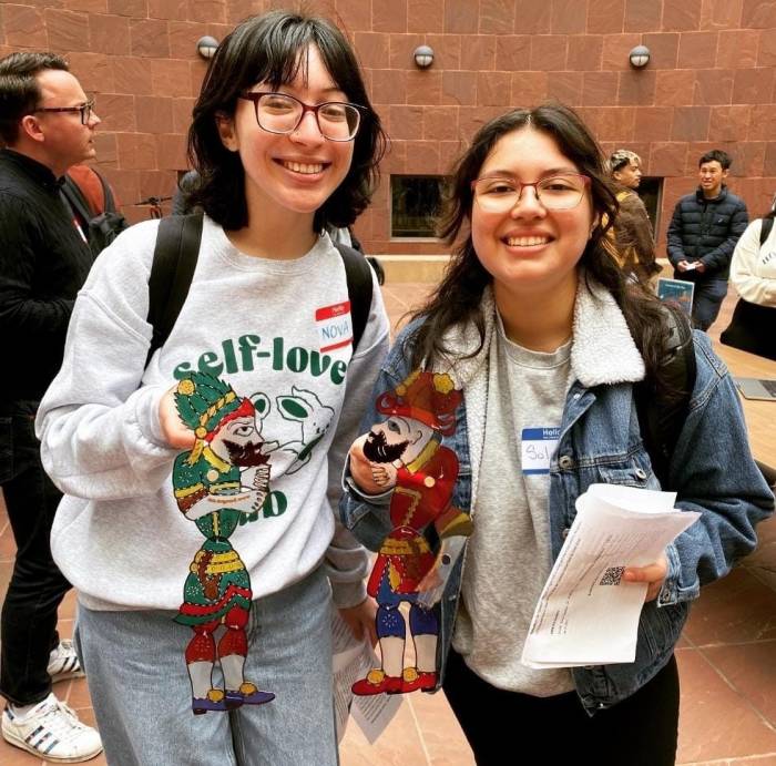 Hacivat Ve Karagöz Abd’de Büyük İlgi Gördü