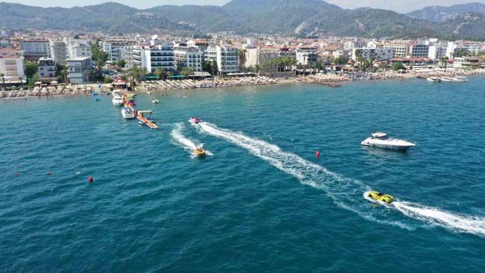 Yaz Mevsiminin Vazgeçilmez Eğlencesi Su Sporlarına Rağbet Devam Ediyor