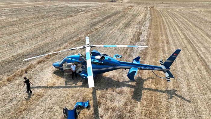 Hattat’ın Helikopteri Tarlaya Zorunlu İniş Yaptı