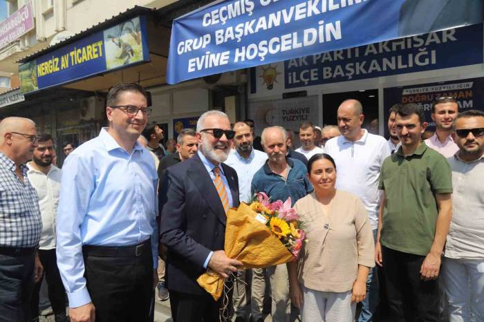 Ak Parti Grup Başkanvekili Yenişehirlioğlu, Kaza Sonrası İlk Ziyaretini Akhisar’a Yaptı