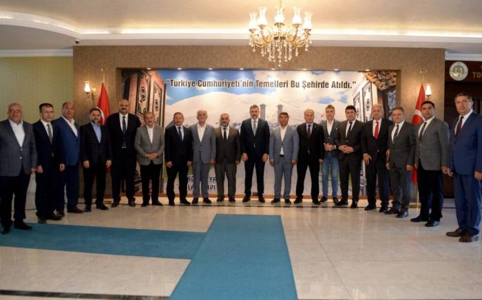 Vali Çiftçi’ye Ziyaretçi Akını