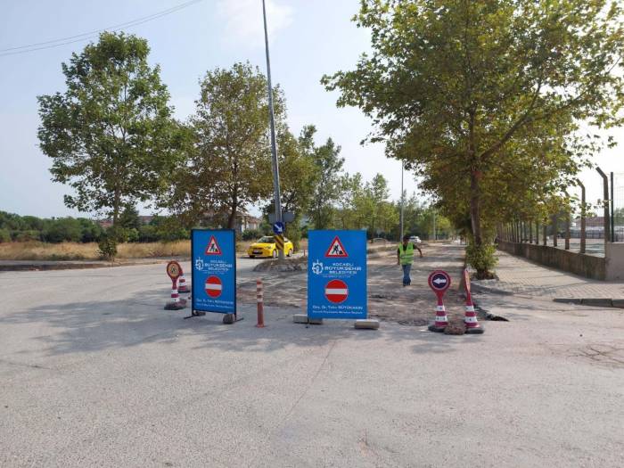 Mehmet Akif Ersoy Caddesi Baştan Sona Yenileniyor