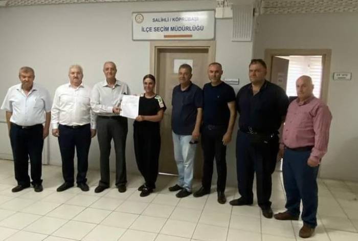 Mhp Salihli İlçe Başkanı Halil Tüfek Mazbatasını Aldı