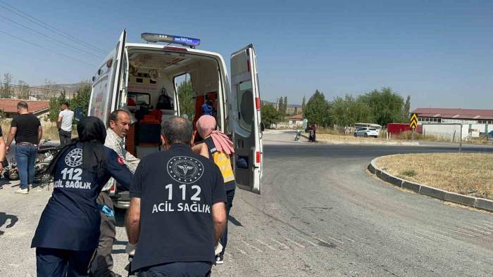 İki Motosikletin Çarpıştığı Kazada 1 Kişi Öldü