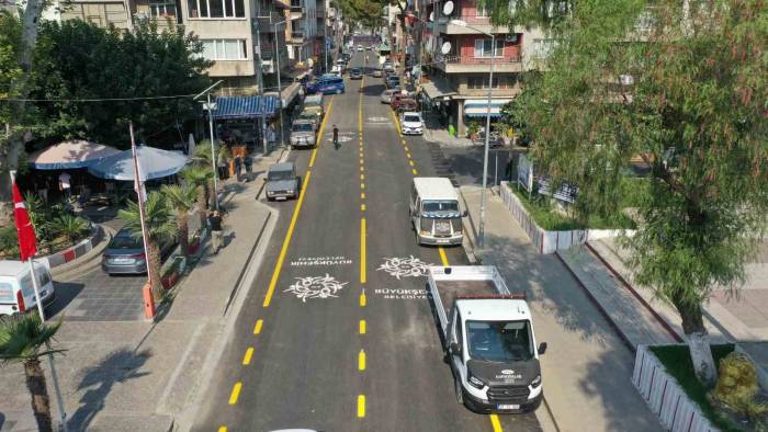 Aydın Büyükşehir Belediyesi İncirliova Türkan Saylan Caddesi’ni Yeniledi