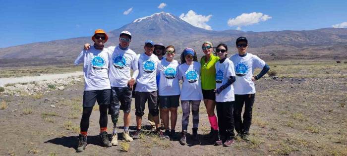 Bedensel Engelli Dağcılar Ağrı Dağı’nda