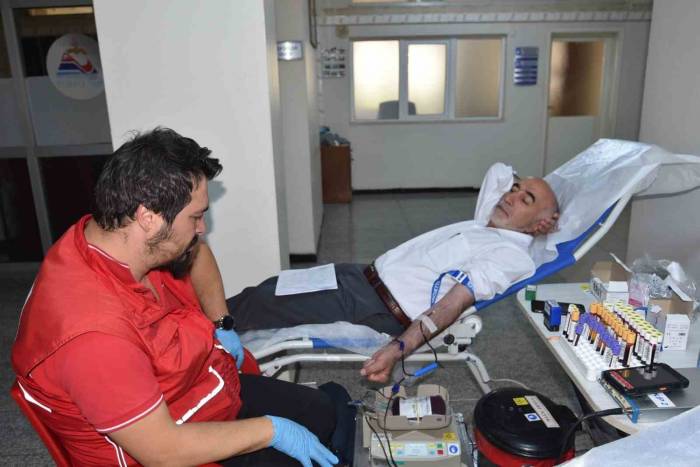 Eski’den Kızılay’a Kan Bağışı