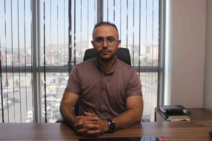 Hacze Giden Avukata Koltuk Değnekli Saldırı