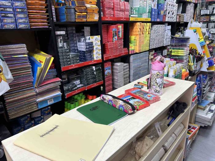 Kırtasiye Alışverişlerinde Fiyatlar Arttı, Veliler İkinci Ele Yöneldi