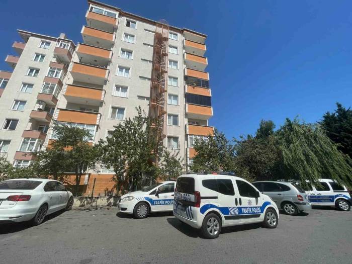 65 Yaşındaki Kadın Banyoda Ölü Bulundu