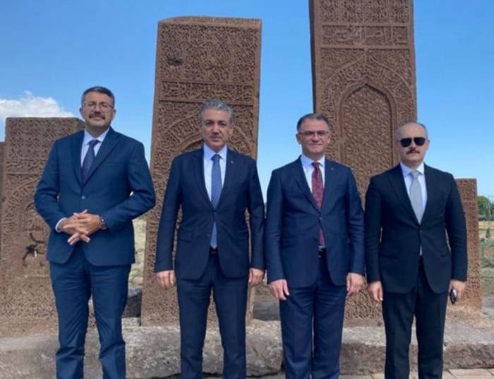 Vali Akkoyun, Malazgirt Zaferi’nin 952’nci Yıl Dönümü Etkinliklerine Katıldı