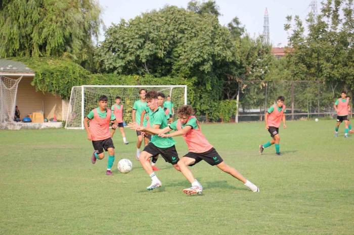 Genç Horozlar, Kayseri Maçı Hazırlıklarını Tamamladı