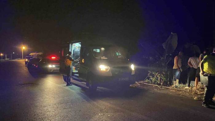 Gazipaşa’da 2 Motosiklet Kafa Kafaya Çarpıştı