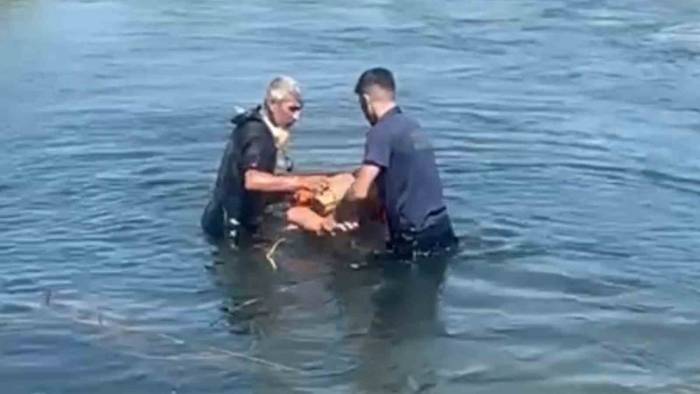 Kızılırmak’a Serinlemek İçin Giren Genç Az Kalsın Canından Oluyordu