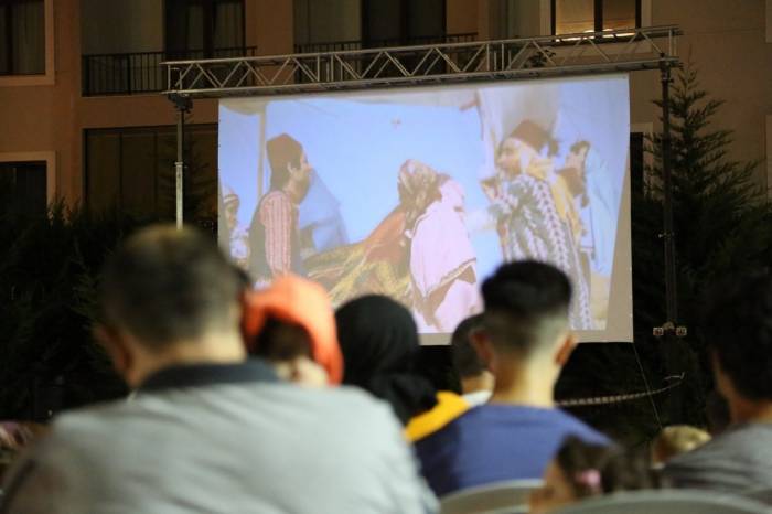 Serdivan Millet Bahçesi’nde Sinema Keyfi
