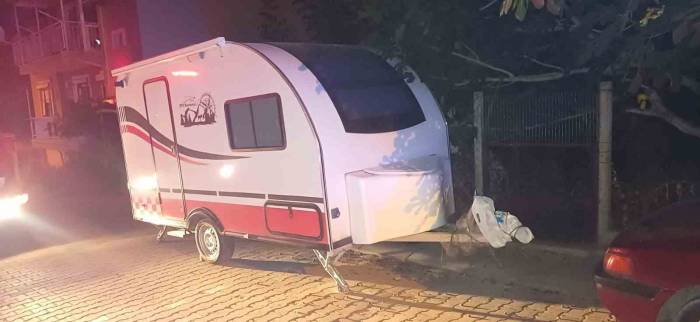 Kampa Gitmek İsterken Hastanelik Oldular