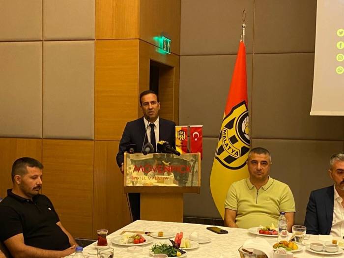 Adil Gevrek: "İmza Yetkisi Bu Yönetimde"