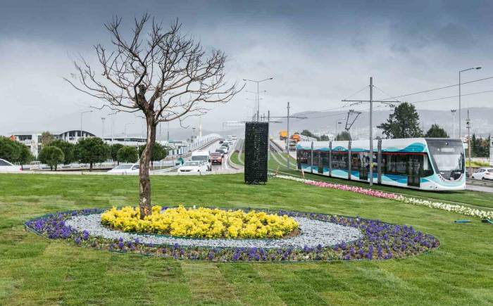 İzmir’de Toplu Ulaşımda Yolcu Sayısı 7 Ayda 31 Milyon Arttı