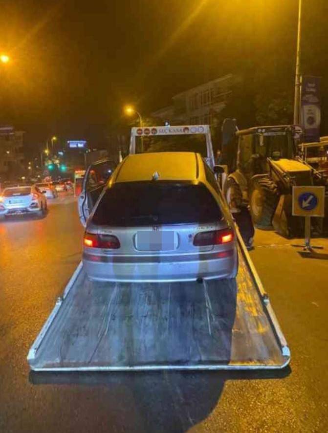 Kadıköy’de Sürücülere 9 Saatte 933 Bin 273 Tl’lik Ceza Kesildi