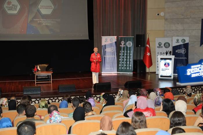 Karatay’da “Milli Teknoloji Hamlesi Ve Teknofest” Söyleşisi Gerçekleştirildi