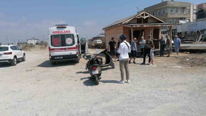 Otomobillerin Hurdaya Döndüğü Kazada 1 Sürücü Yaralandı