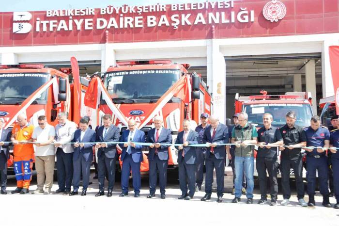 Araç Filosunu Genişleten Balıkesir İtfaiyesi Afet Ve Yangınlara Hazır