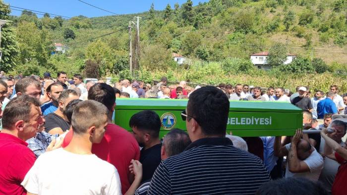 Kalbinden Bıçaklanan Genç Son Yolculuğuna Uğurlandı