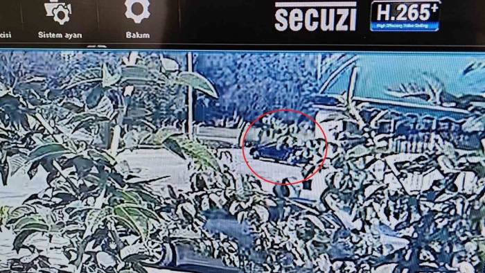 Bursa’da 3 Kişinin Yaralandığı Kaza Anı Kamerada