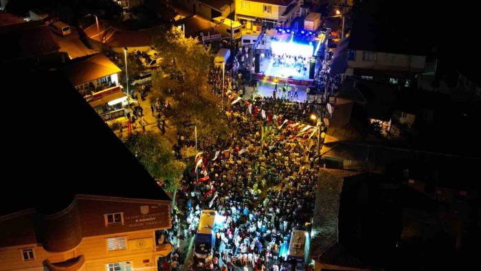 Silivri’de Karpuz Ve Domatesler Yarıştı