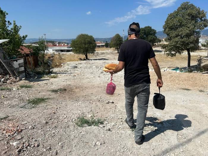 Emet’te Aşevinden İhtiyaç Sahibi 115 Kişinin Evlerine Sıcak Yemek