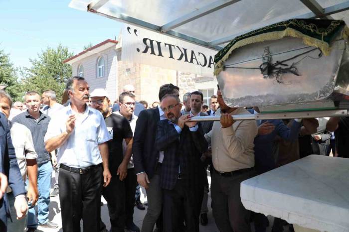 Bakan Yardımcısı Turan Çankırı’da Cenaze Törenine Katıldı