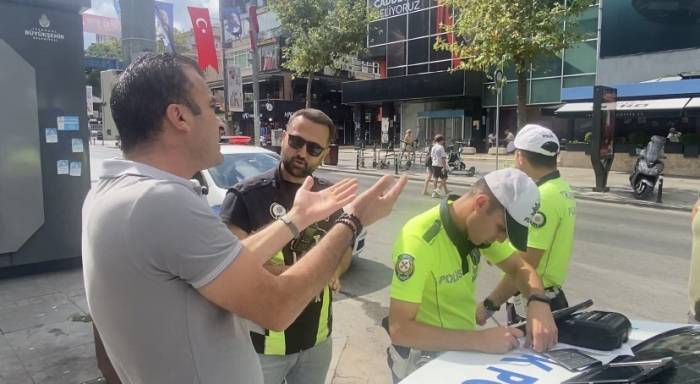 Kadıköy’de Dron Destekli Kırmızı Işık İhlali Denetimi