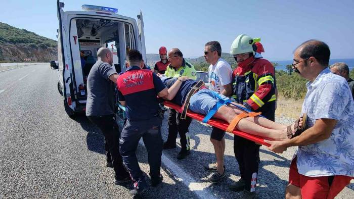 Kuşadası’nda Otomobil Şarampole Yuvarlandı: 1 Yaralı