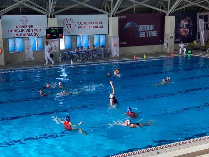 Elazığ Takımı Su Topunda Türkiye 4.’sü Oldu