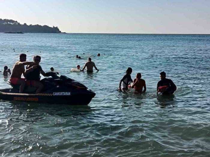 Cankurtaranlar Saniyelerle Yarışıyor