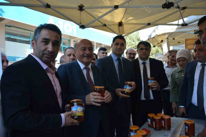 Tercan’da Bal Festivali Düzenlendi