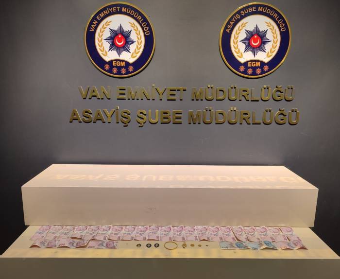 Van’da Değişik Suçlardan 18 Kişi Tutuklandı