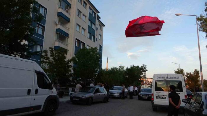 Şehit Astsubay Kıdemli Çavuş Buğra Çalgay’ın Şehadet Haberi Eşine Verildi