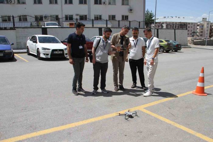 Elektrik Hatlarına Bakımı Droneli Bakım