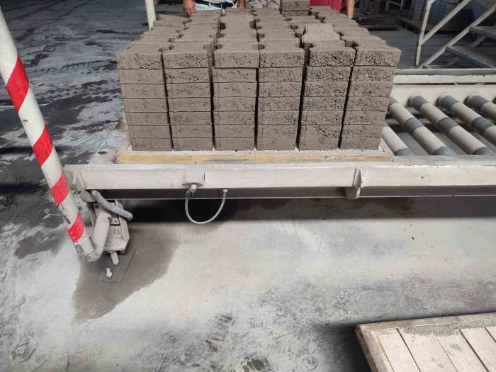 Erü İle Agü Öğretim Üyeleri, Çimentosuz Düşük Karbon Salınımlı Yapı Malzemesi Üretti