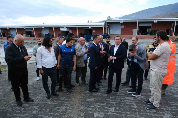 Erzincan’da Sel Sonrası Çalışmalar Sürüyor