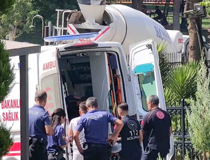 Mardin’de Fenalaşan Vatandaşın Yardımına Nöbetteki Polisler Yetişti
