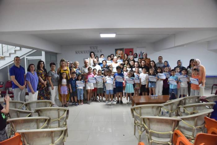 Matematik Ve Robotik Kodlama Kursu’na Katılanlara Sertifikaları Verildi