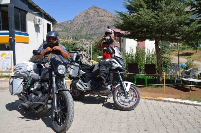 Rotalarını Beytüşşebap’a Çeviren Motorcular İlçeye Hayran Kaldı