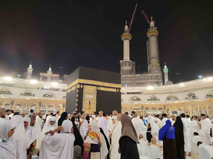 Kutsal Topraklarda Umre İbadetleri Sürüyor