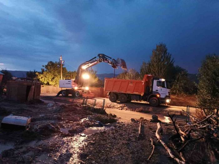 Van Gürpınar’da Su Baskınları