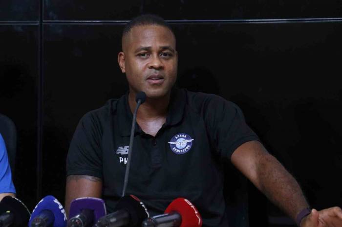 Patrick Kluivert: ”elimizden Geleni Yapıp Kendi Oyunumuzu Ortaya Koyacağız”